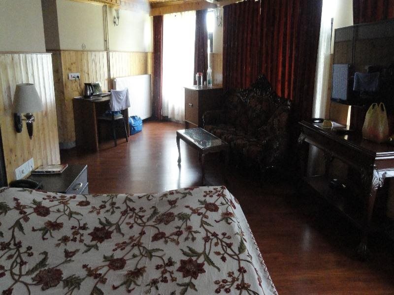 Шринагар: Green Acre Hotel