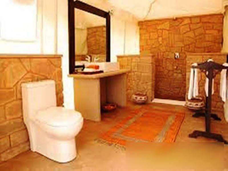 Lakhamana Desert Camp Hotel — фото 1