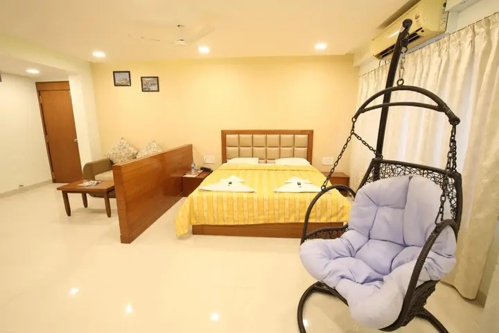 Колхапур: Hotel Kohinoor Square