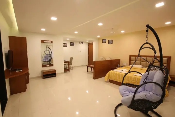 Колхапур: Hotel Kohinoor Square