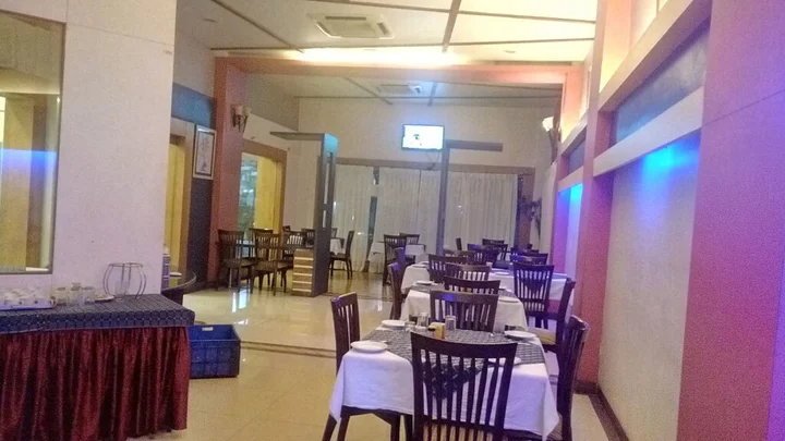 Колхапур: Hotel Kohinoor Square