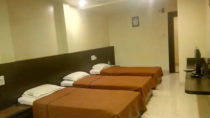 Колхапур: Hotel Kohinoor Square