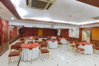 Колхапур: Hotel Woodland