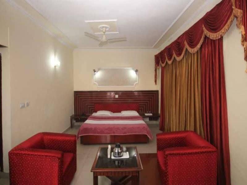 Дармсала: Hotel Natraj, Upper Dharamshala