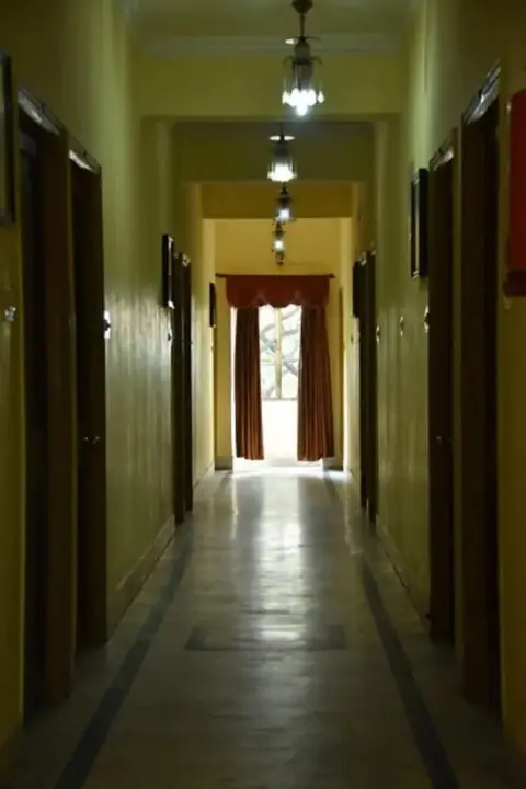 Бхубанешвар: Hotel Sambit Palace