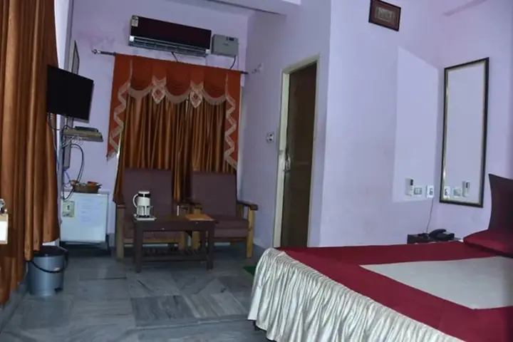 Бхубанешвар: Hotel Sambit Palace