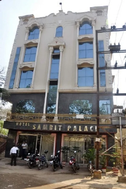 Бхубанешвар: Hotel Sambit Palace