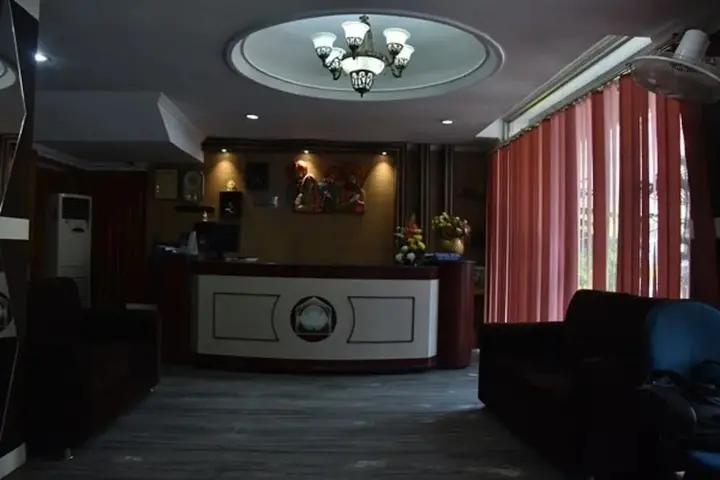 Бхубанешвар: Hotel Sambit Palace