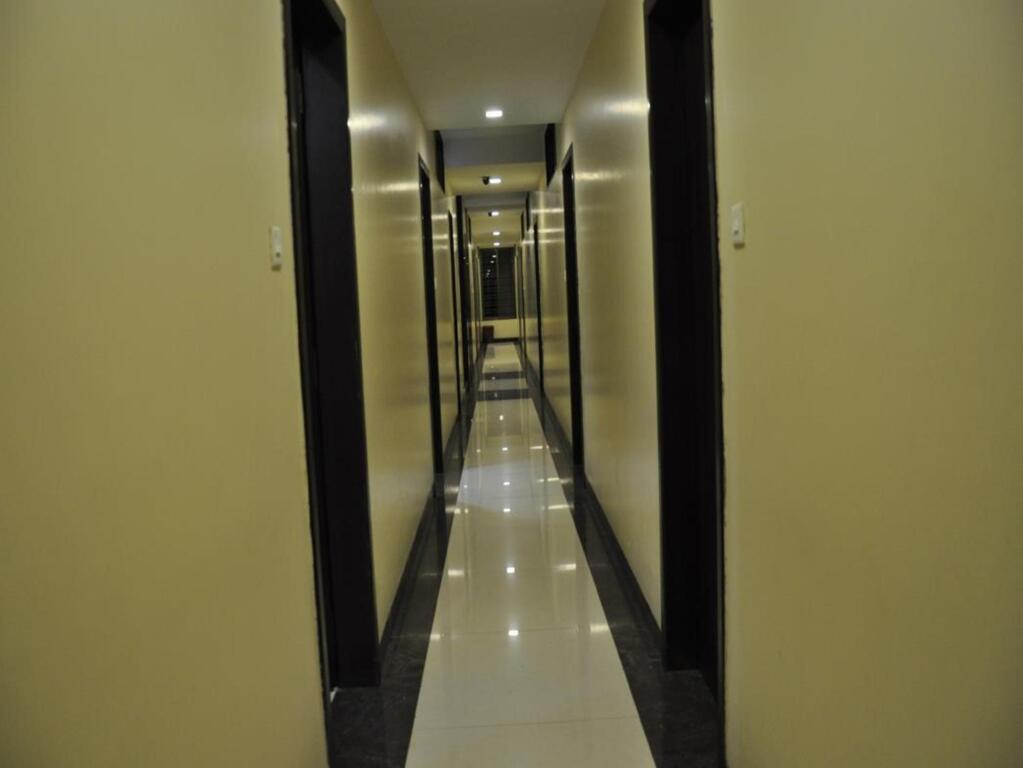 Ширди: J K Palace