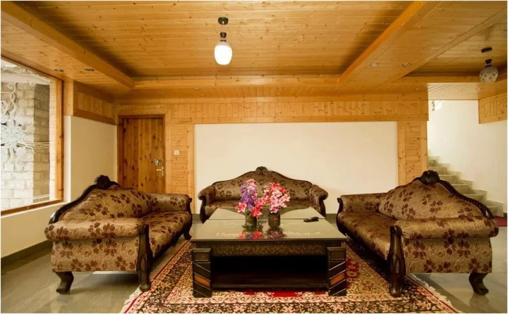 Манали: The Grand Welcome Manali