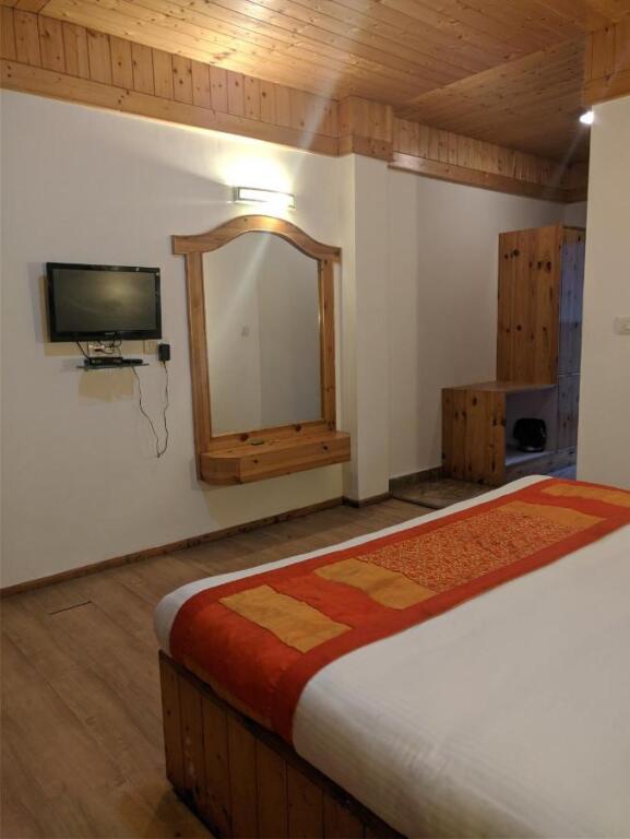 Манали: The Grand Welcome Manali