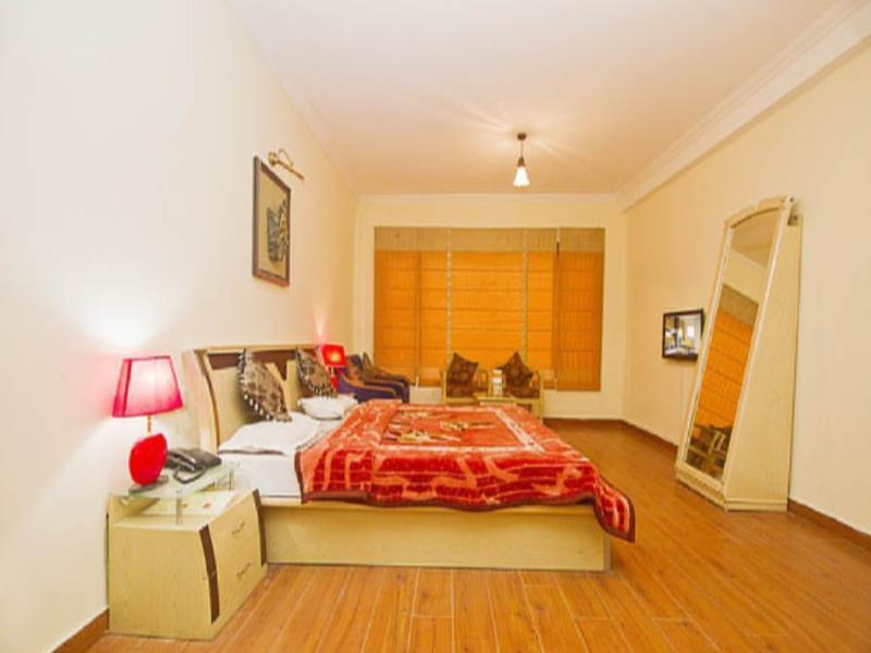 Манали: The Grand Welcome Manali