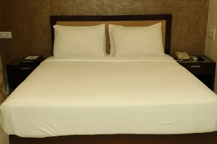 Мумбаи: Hotel Anantha Executive Suites