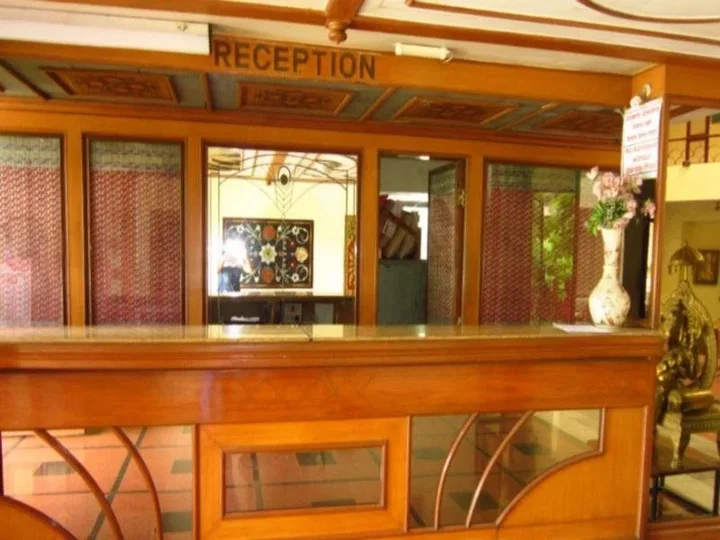 Пуна: Hotel Pichola