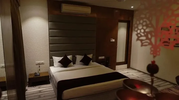 Джалгаон: Hotel President Cottage Resort