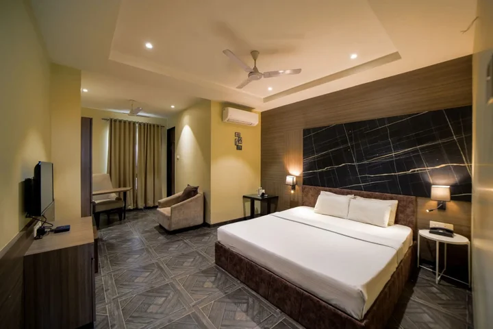 Джалгаон: Hotel President Cottage Resort