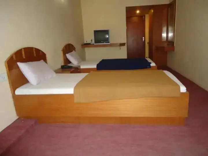 Бхудж: Hotel HV Palace