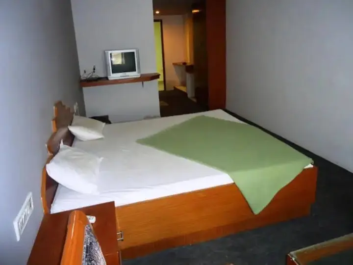 Бхудж: Hotel HV Palace
