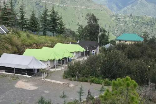 Куфри: Snow Trails Camp