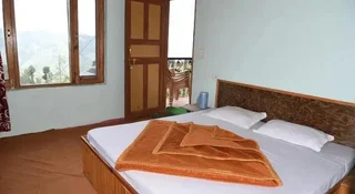 Куфри: Snow Trails Camp