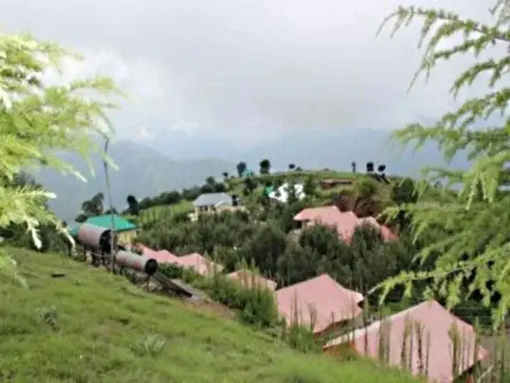 Куфри: Snow Trails Camp