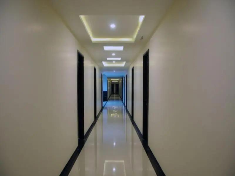 Джалгаон: Hotel Regaal Palace