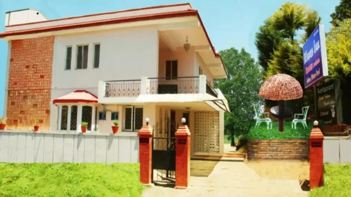Ути: Wave Inn Cottages