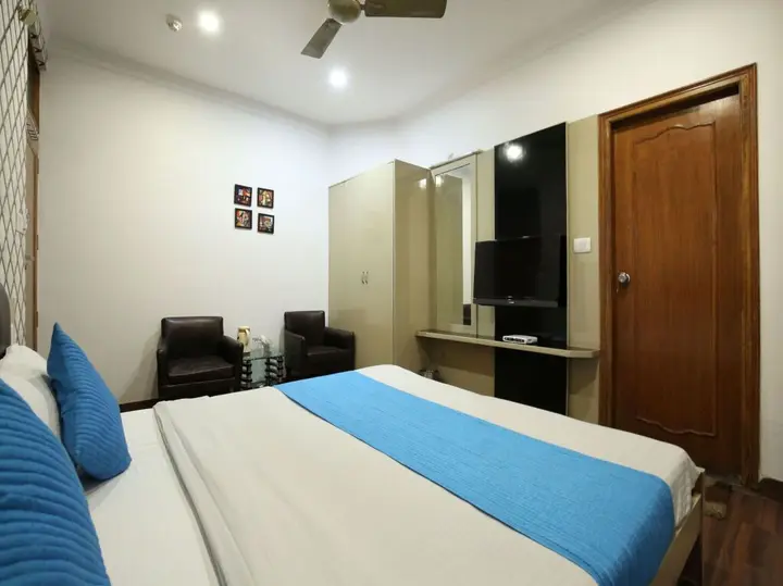 Чандигарх: OYO 9230 Hotel Royal Brooks