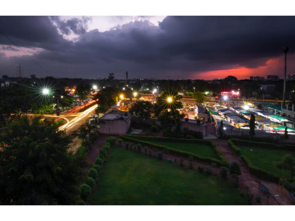 Ахмедабад: Hotel Shrimad Residency