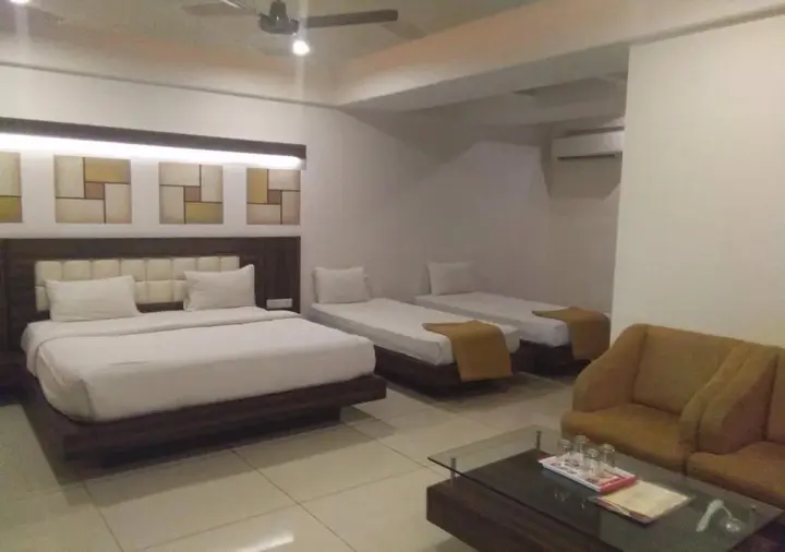 Бангалор: Srinidhi Grand Inn
