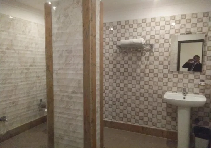 Бангалор: Srinidhi Grand Inn