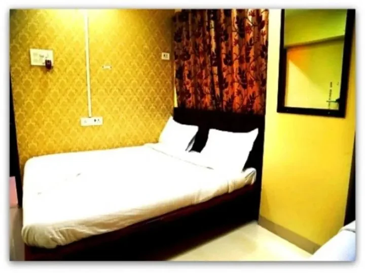 Мумбаи: Hotel Saideep