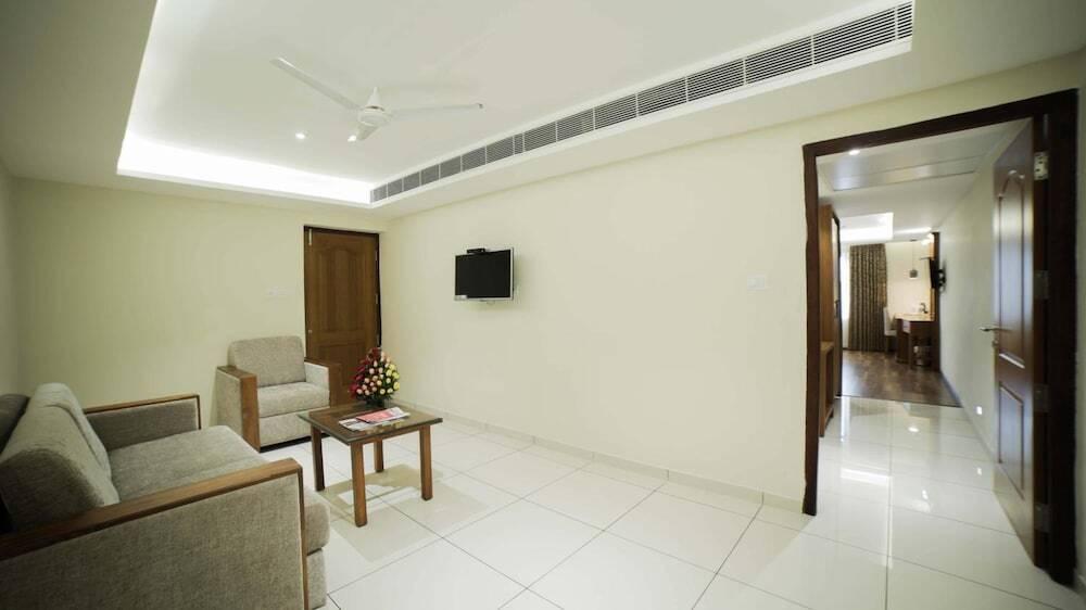 Chalakudy: Dass Continental