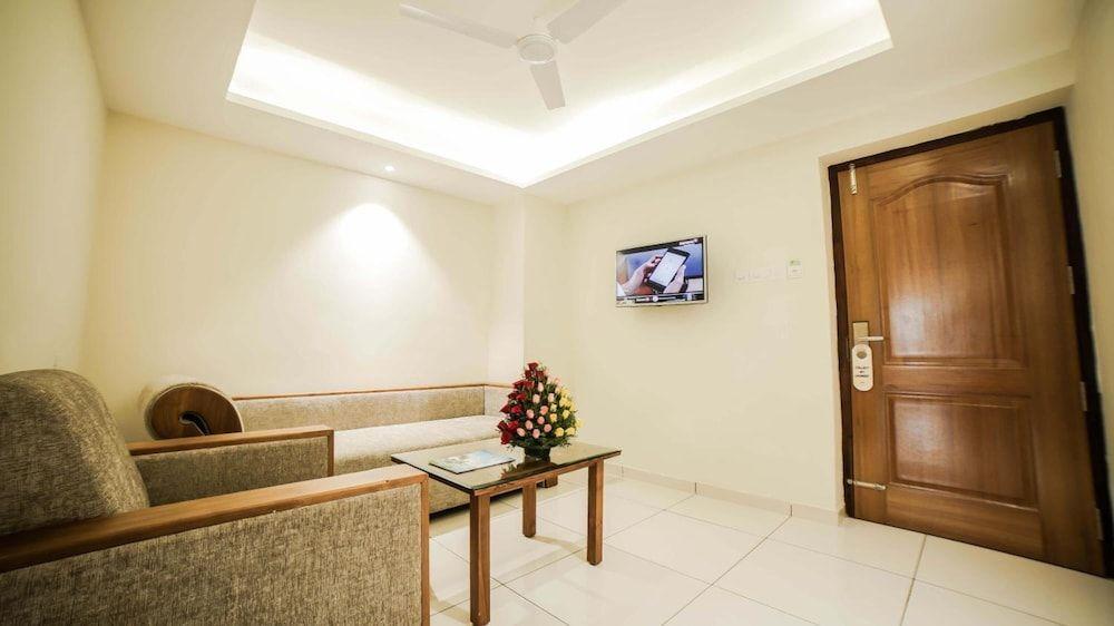 Chalakudy: Dass Continental