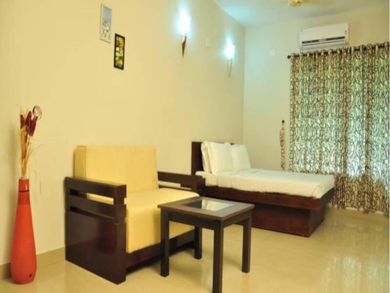 Паллипурам: Sreepathi Indraprastha Hotel and Serviced Apartments