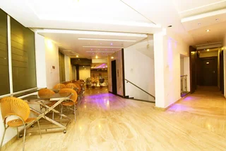 Лакхнау: OYO 6804 Hotel Buddha Residency