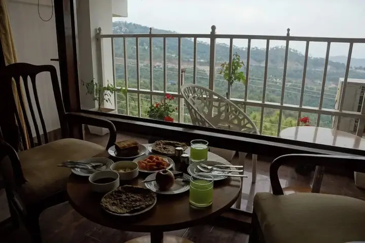 Солан: Dunn Perk Manor