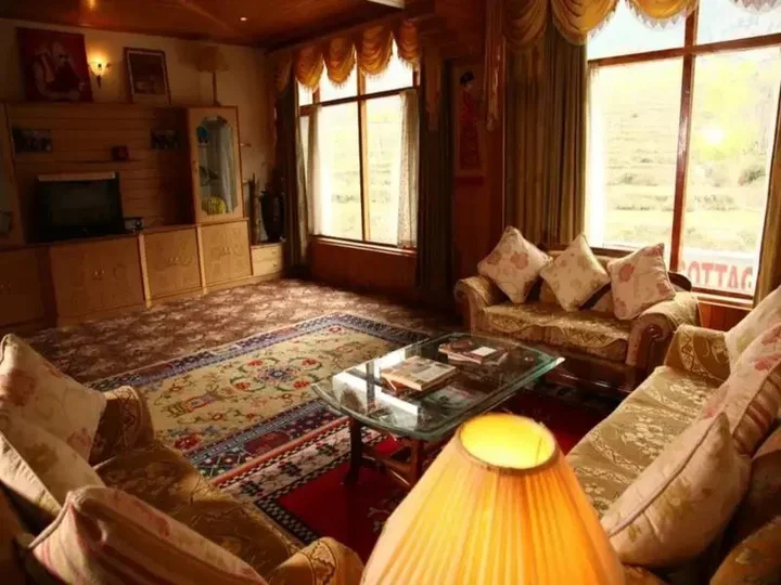 Куллу: Karma Cottages
