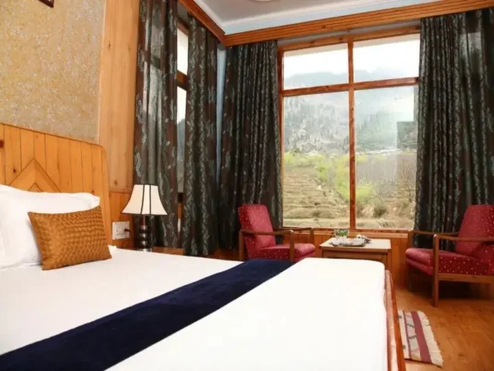 Куллу: Karma Cottages