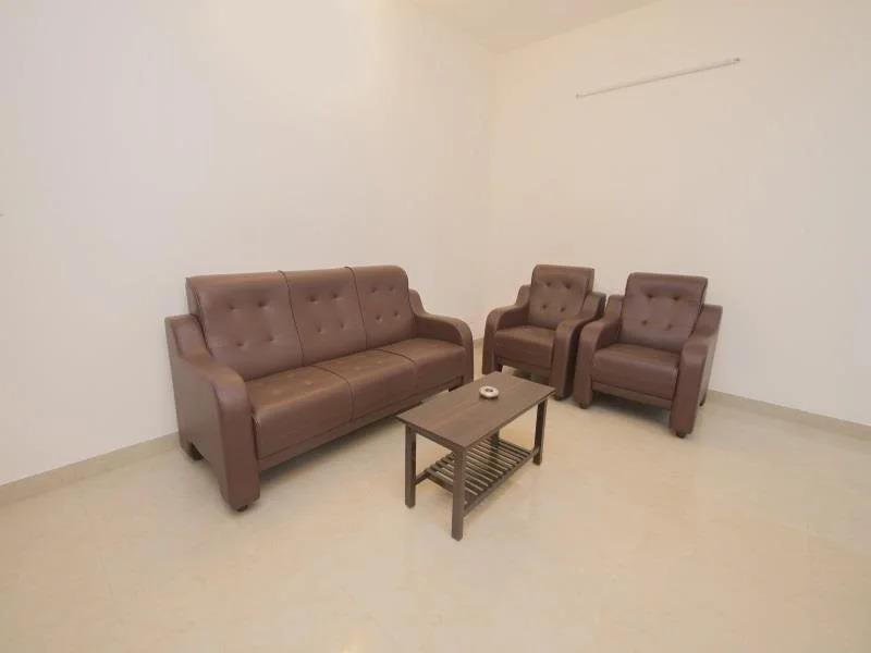 Коимбатур: Thulasirams Service Apartments