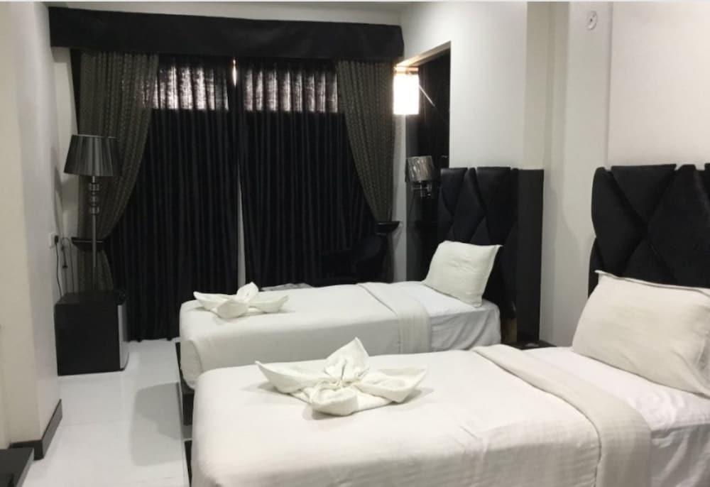 Гвалиор: The Prabha International Hotel