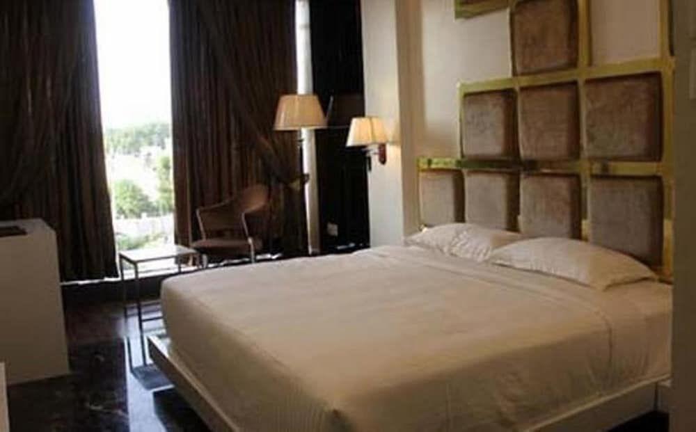 Гвалиор: The Prabha International Hotel