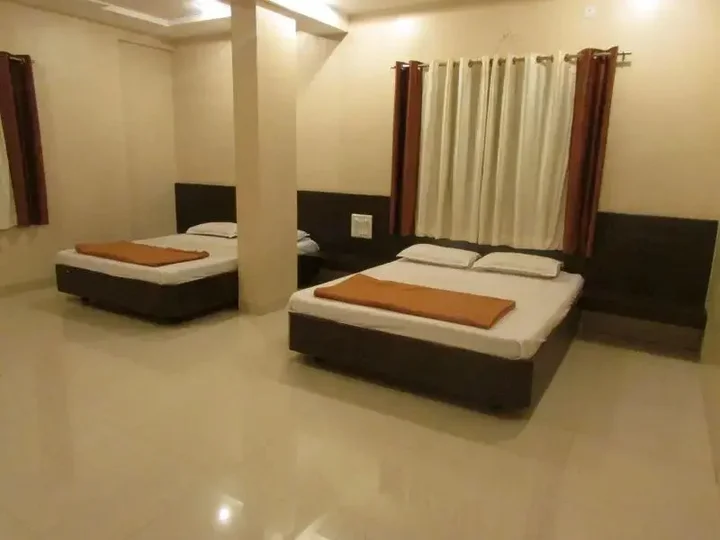 Ширди: Hotel Sai Tirth