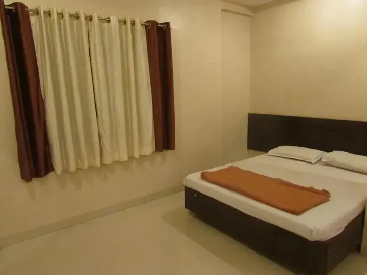 Ширди: Hotel Sai Tirth