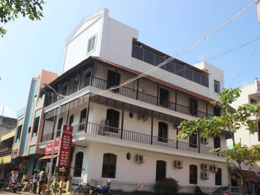 Пудучерри: L Ocean Guest House