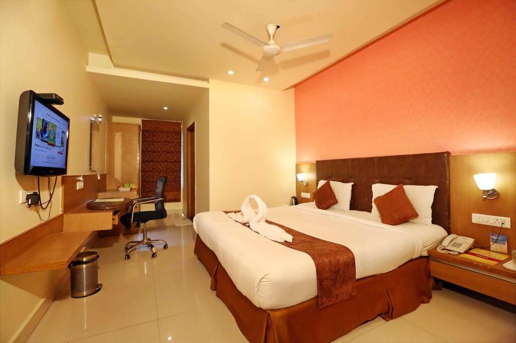 Hotel Sitara Grand Banjara Hills — фото 3