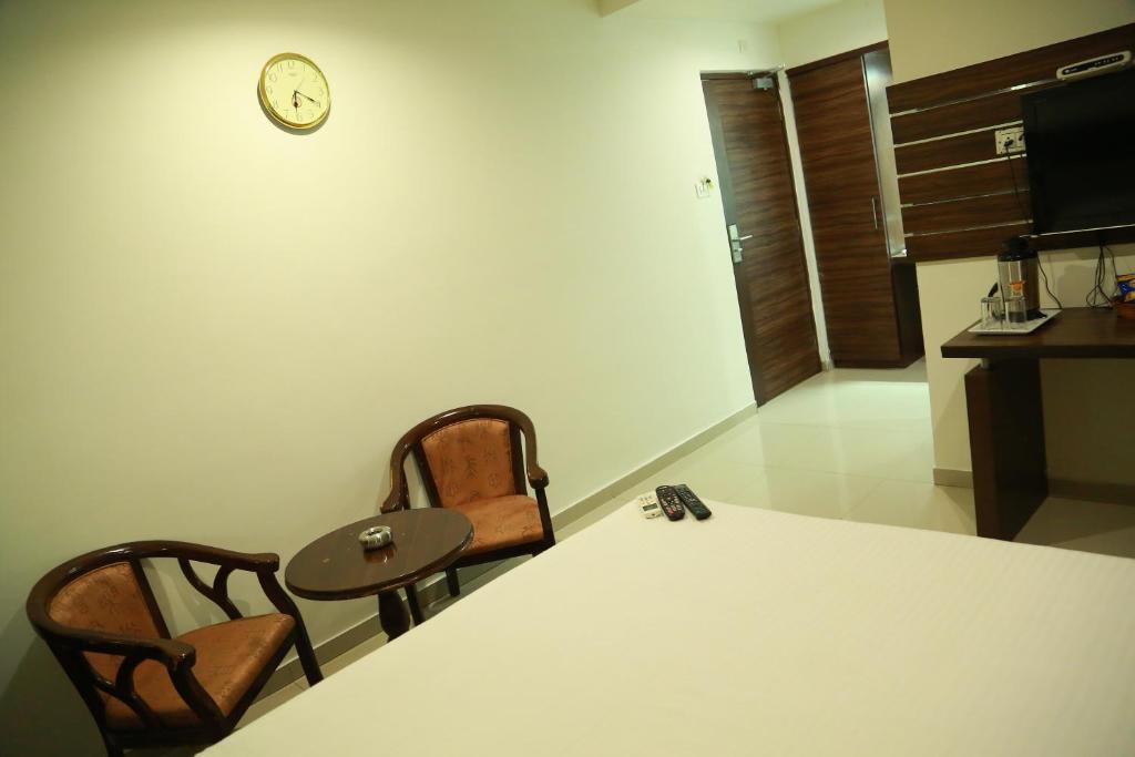 Секундерабад: Hotel Swagath Grand AS Rao Nagar