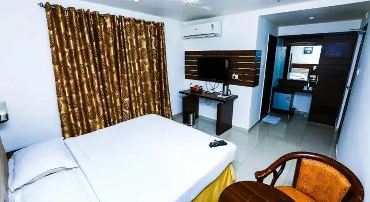 Секундерабад: Hotel Swagath Grand AS Rao Nagar