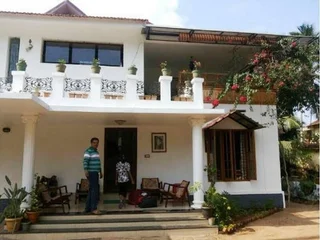 Аллеппи: Colonels Villa