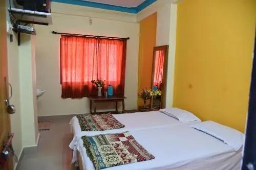 Даполи: Hotel Kavijay